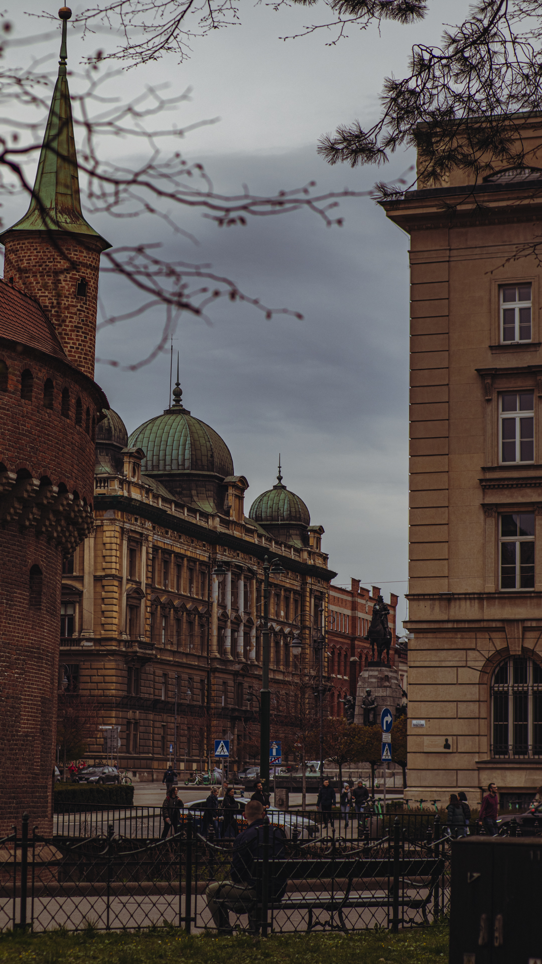 Krakow street photo / April 2023